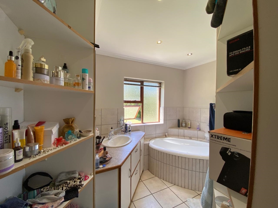 3 Bedroom Property for Sale in Rooi Rivier Rif Western Cape